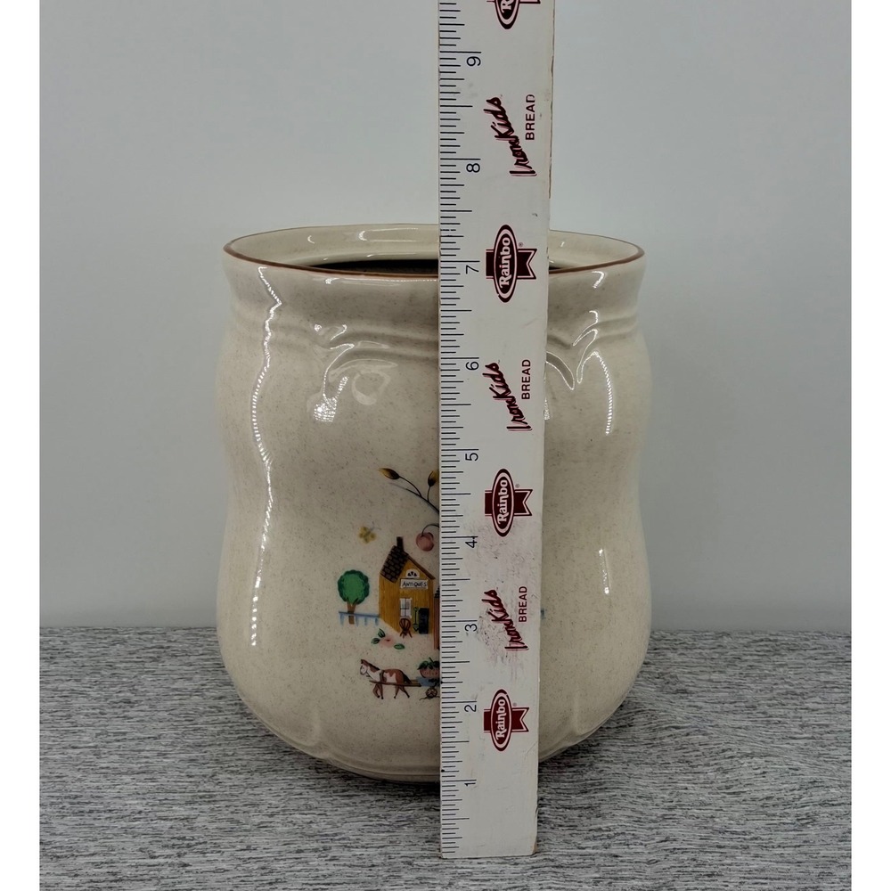 Vintage International Heartland Large 9 " tall w/Lid Canister Stoneware - Picture 8 of 11
